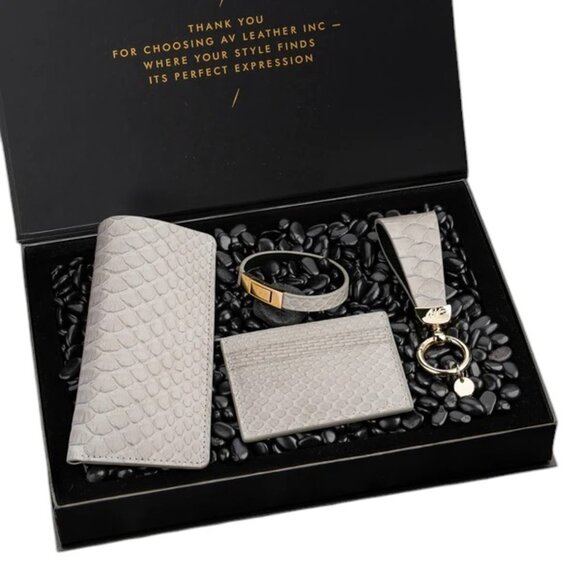 Exotic Python Skin Gift Set – Slim & Stylish - Graycloth Color - Picture 1 of 5